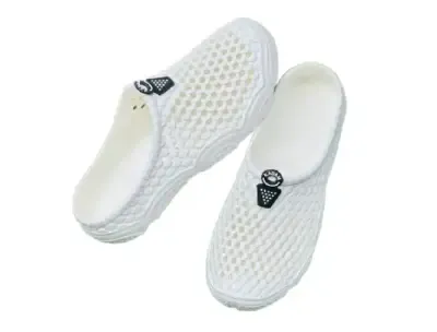 Kadam Half Shoe With Holes - White