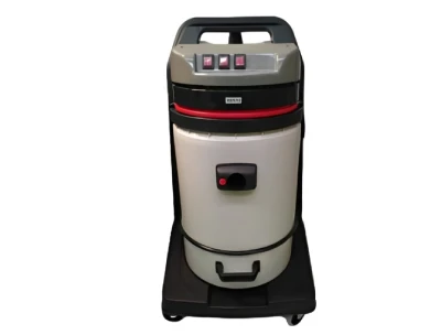 IPC Europa 429 Professional Vacuum Cleaner